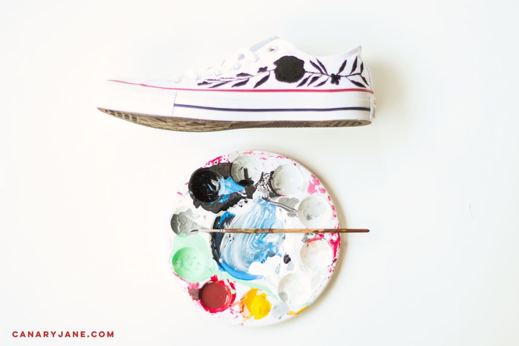 DIY FLORAL EMBROIDERy