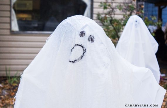 DIY lawn ghost