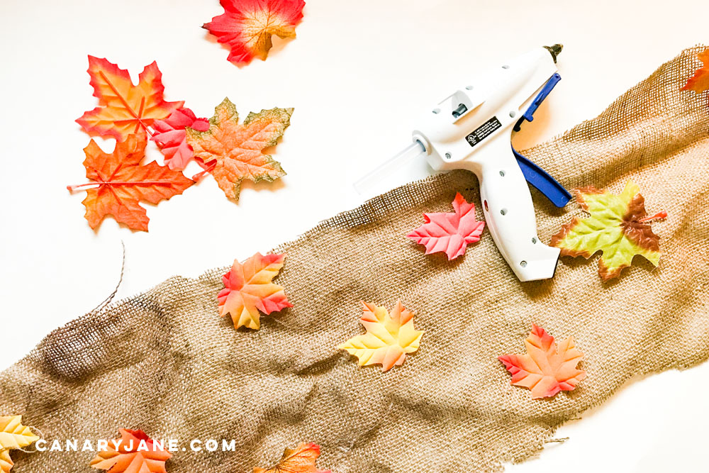 simple burlap leaf runner