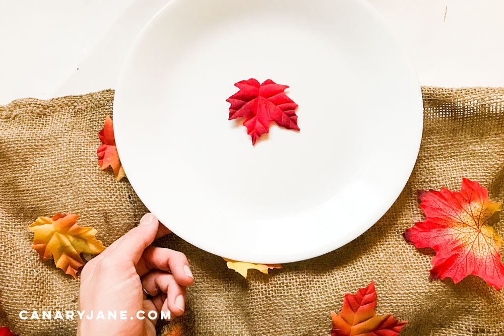 simple burlap leaf runner