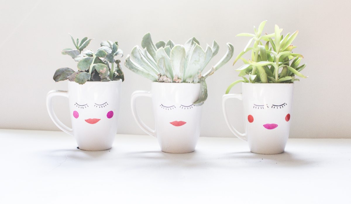 FACE VASE