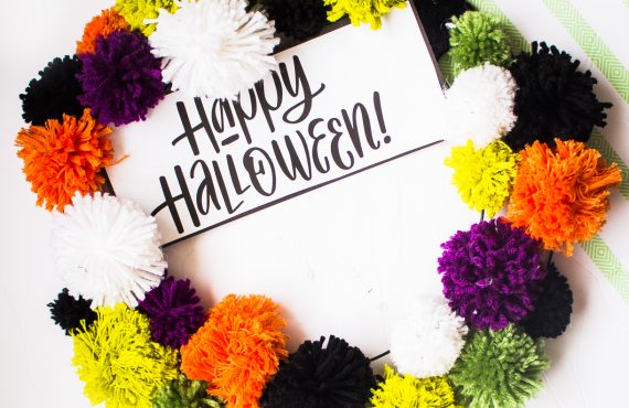 halloween pom pom wreath