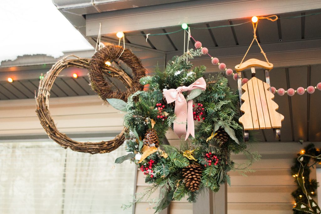 Christmas Wreaths Porch Display xmas decorations 
